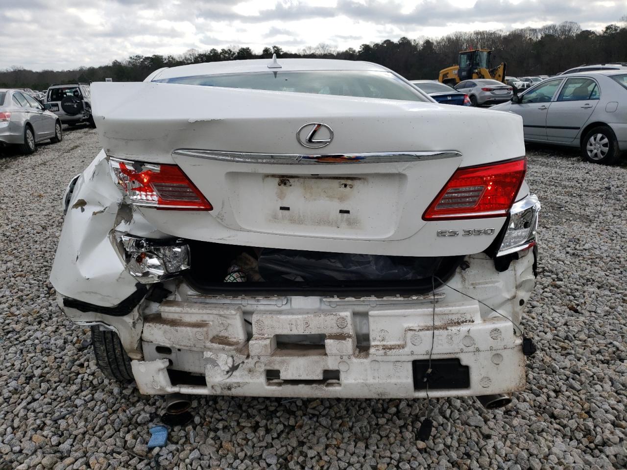 2011 Lexus ES - Image 6