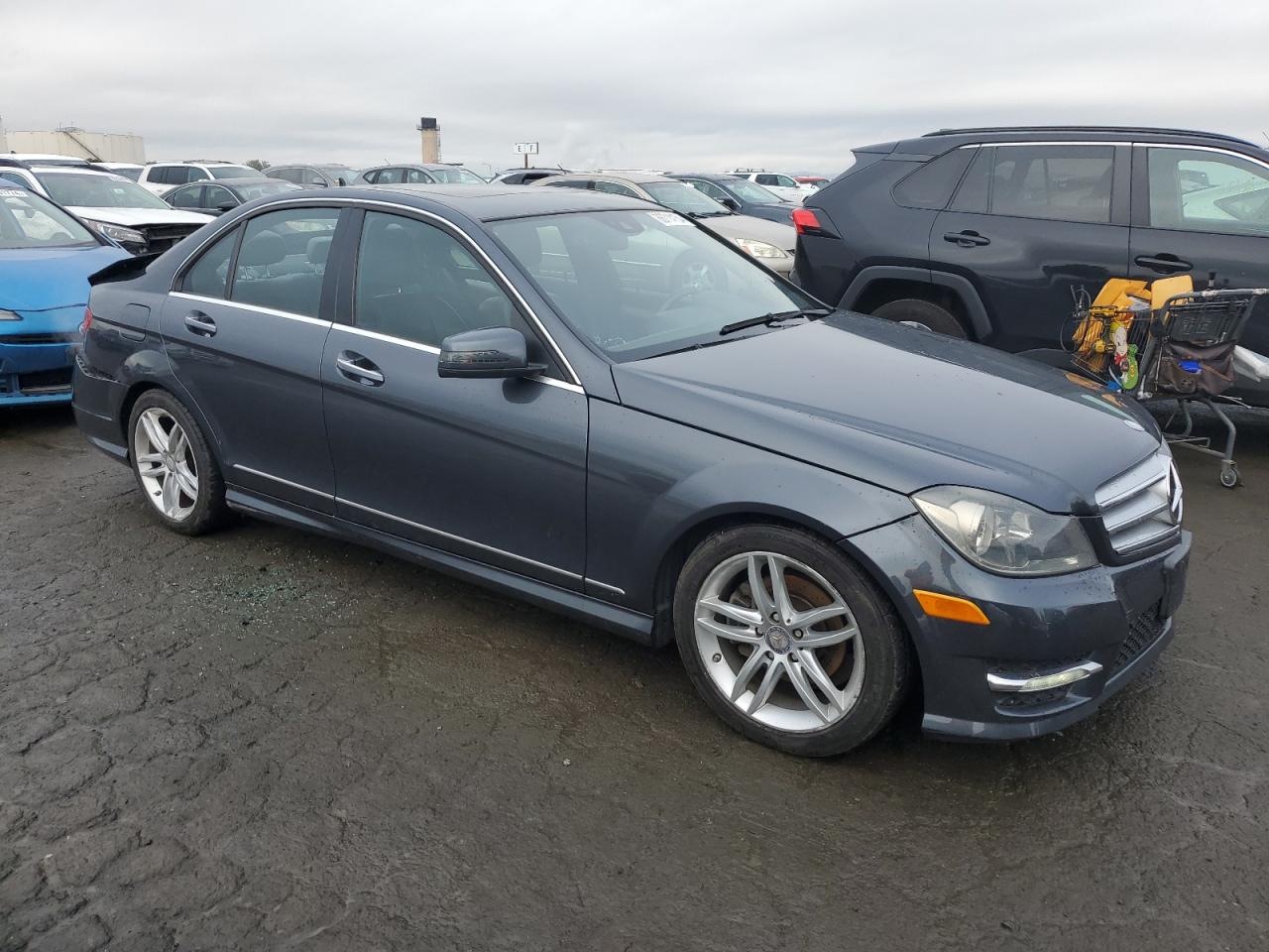 VIN WDDGF4HB0DA766231 2013 MERCEDES-BENZ C-CLASS no.4