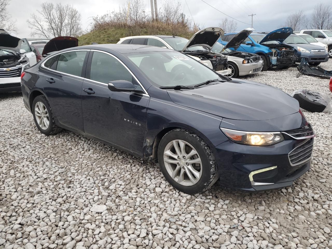 VIN 1G1ZE5ST7GF185323 2016 CHEVROLET MALIBU no.4