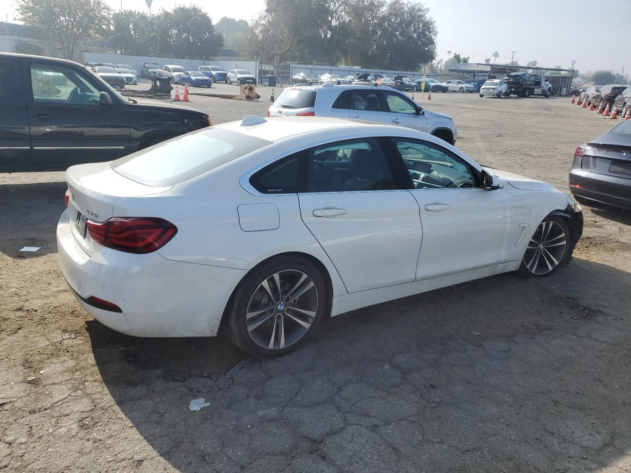 VIN WBA4J1C01LBU67532 2020 BMW 4 SERIES no.3