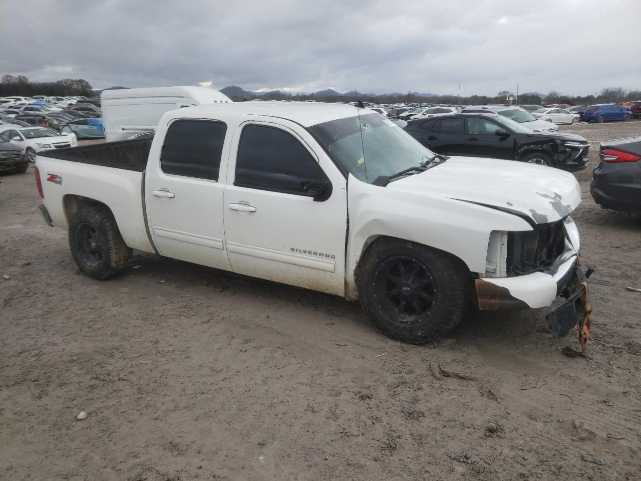 2010 Chevrolet Silverado - Image 4