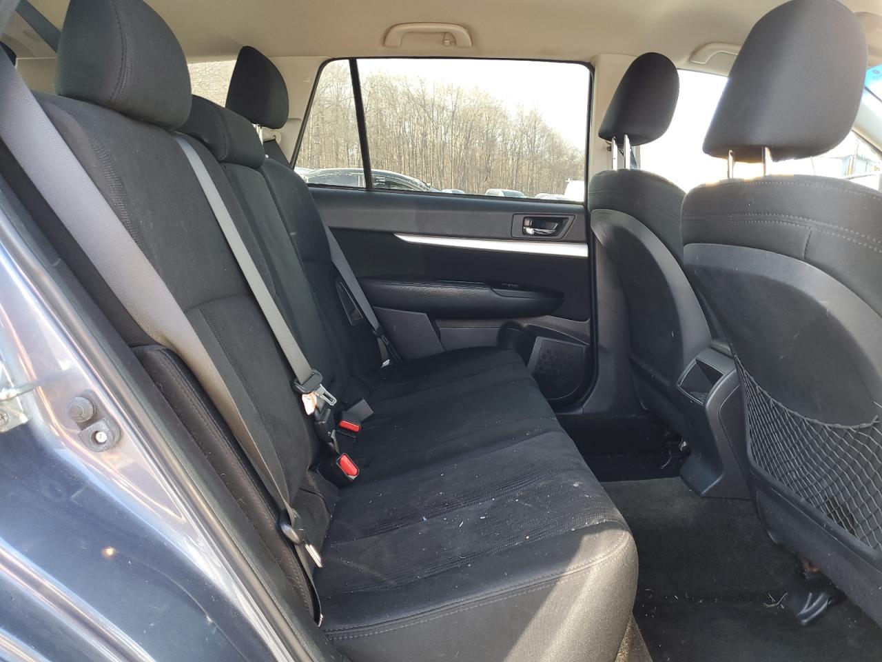 2013 Subaru Outback - Image 11