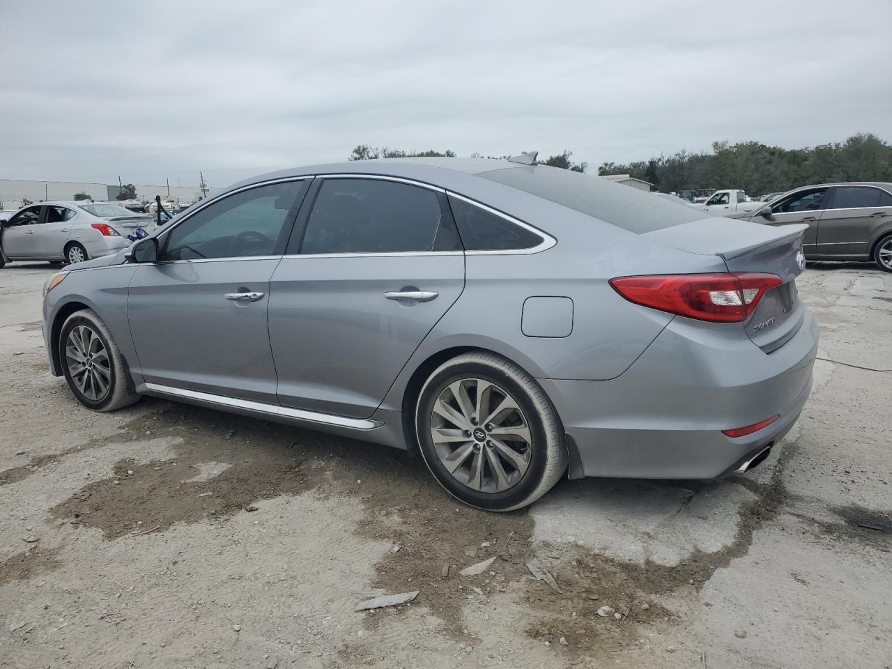 2017 Hyundai Sonata - Image 2