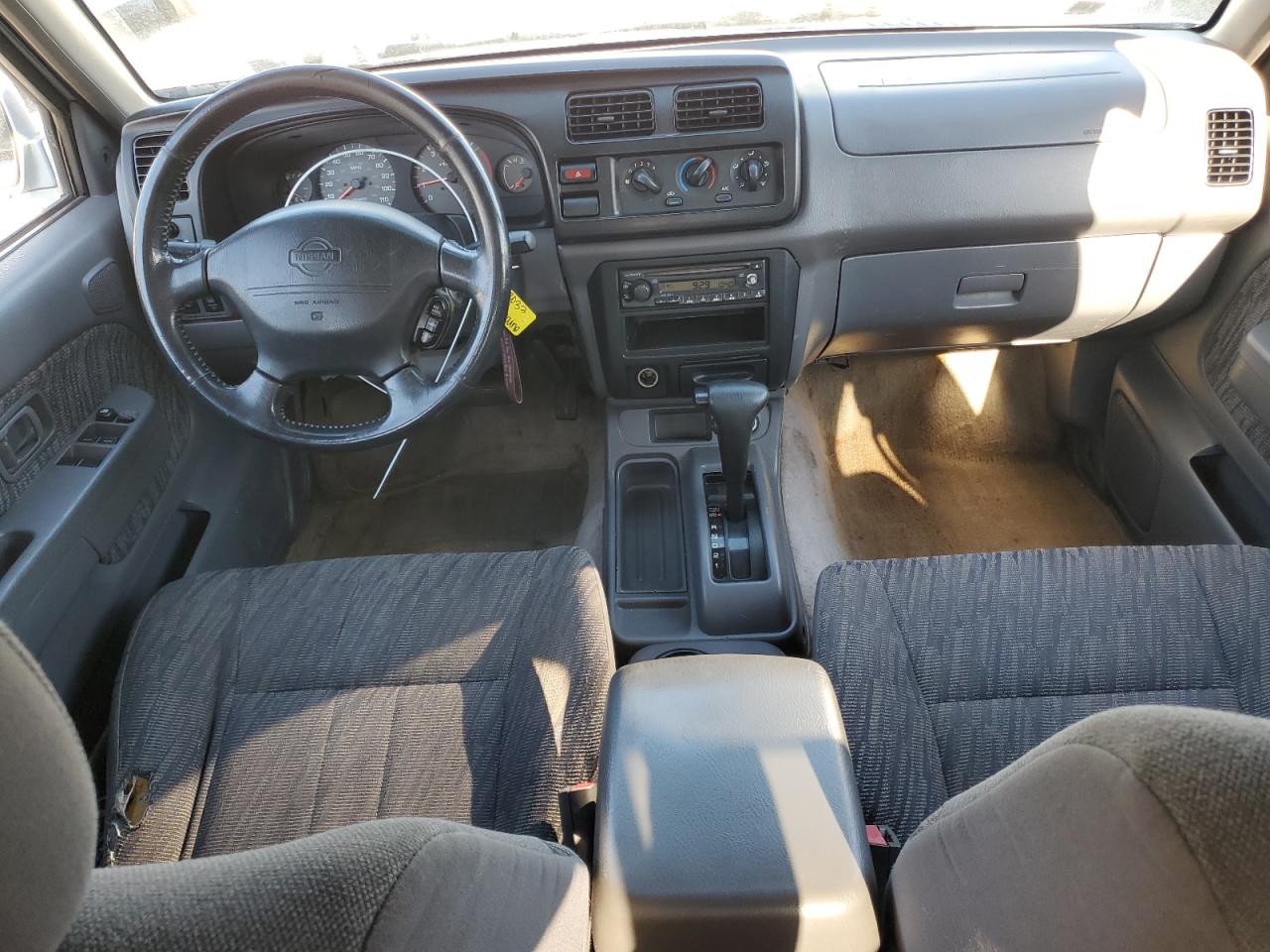 2000 Nissan Navara (Frontier) - Image 8