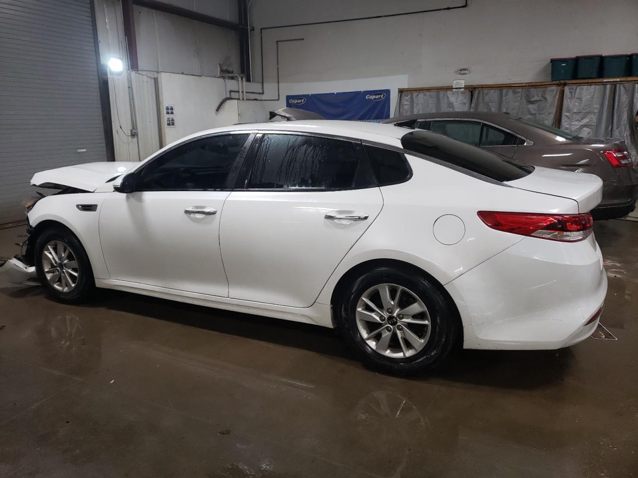 2016 Kia Optima - Image 2