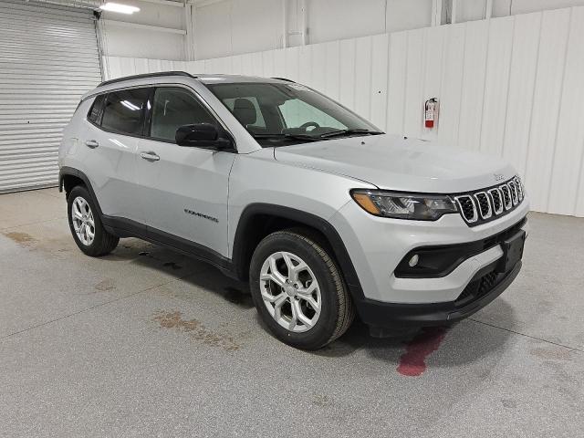  JEEP COMPASS 2024 Silver