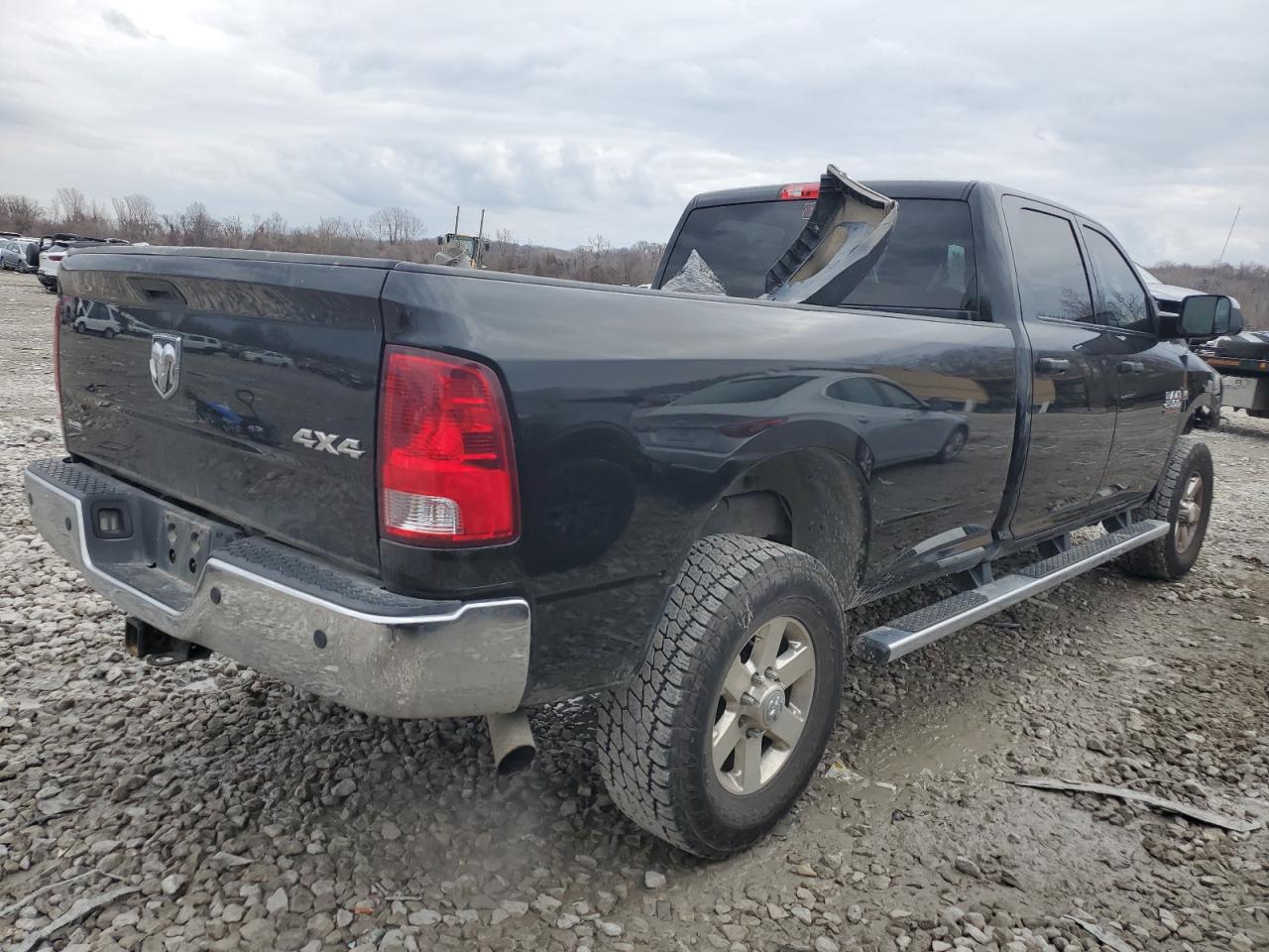 2018 RAM 2500 - Image 3