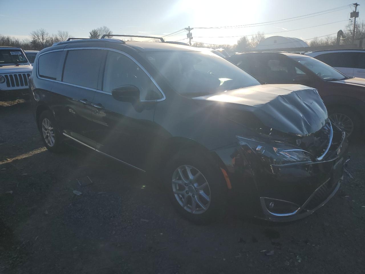 VIN 2C4RC1BGXLR132675 2020 CHRYSLER PACIFICA no.4