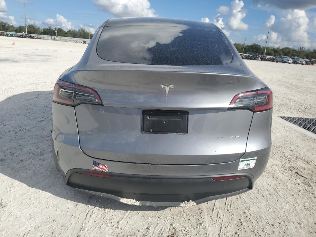 2024 Tesla Model Y VIN: 7SAYGAEE6RF169627 Lot: 85517284