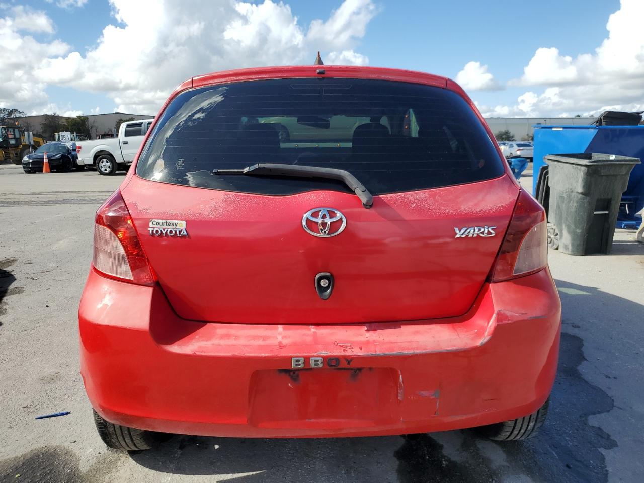 2008 Toyota Yaris VIN: JTDJT923885168572 Lot: 85320294