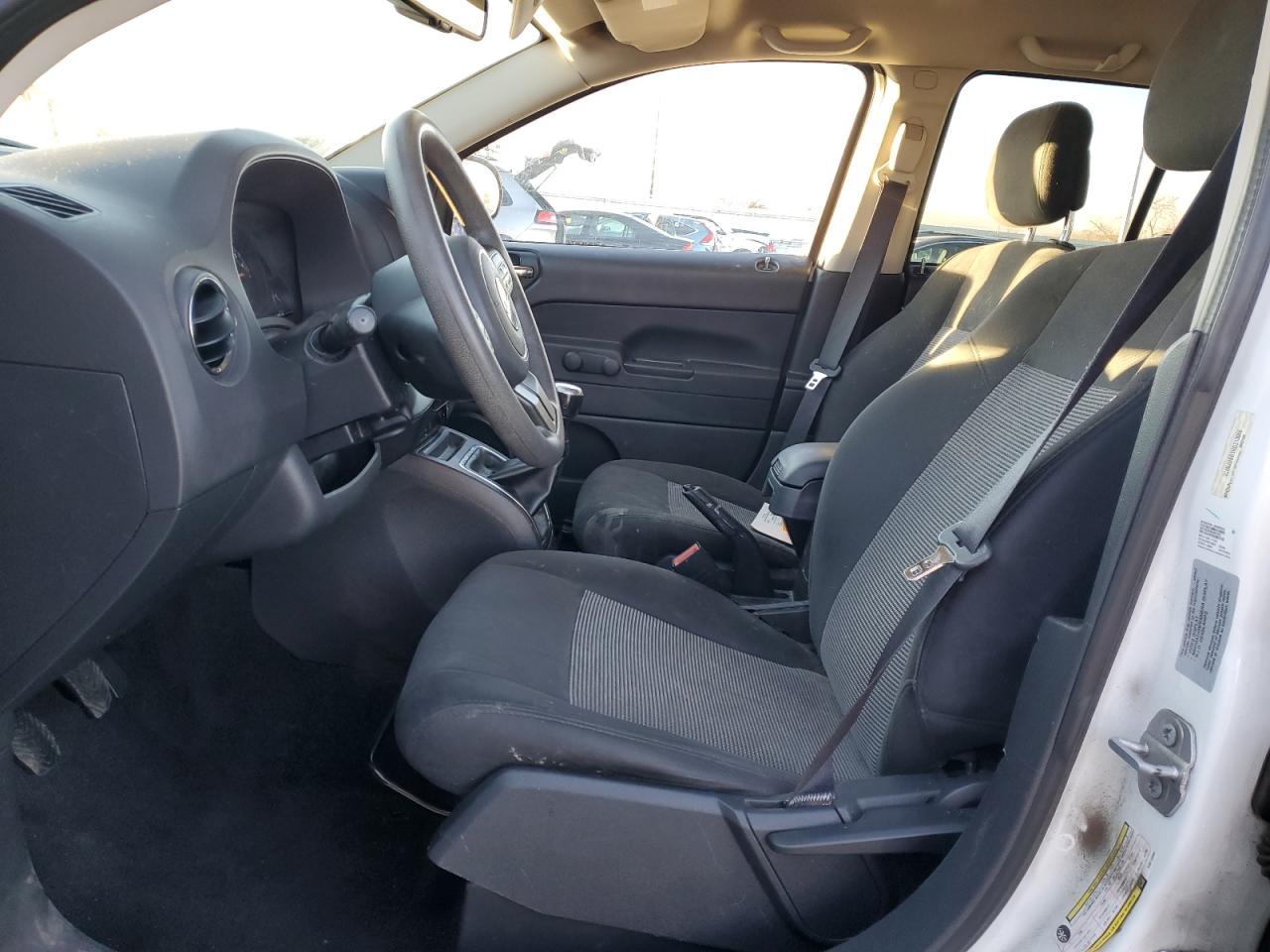 2017 Jeep Compass - Image 7