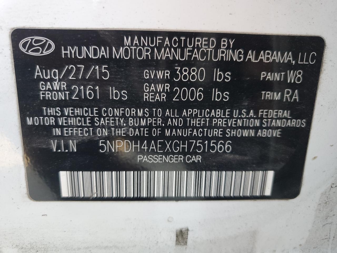 2016 Hyundai Elantra - Image 13
