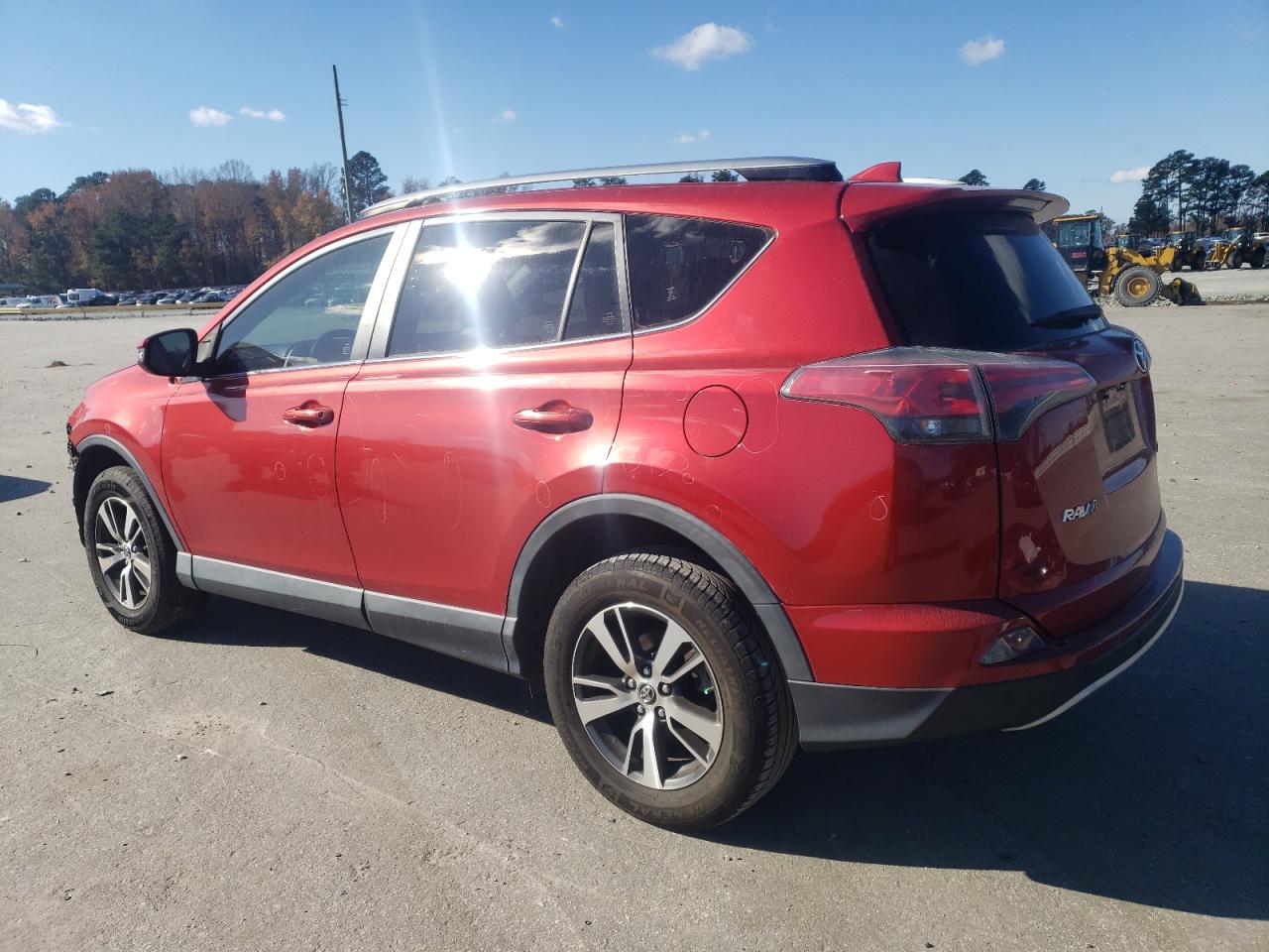 JTMWFREV7HJ137458 2017 TOYOTA RAV 4 - Image 2