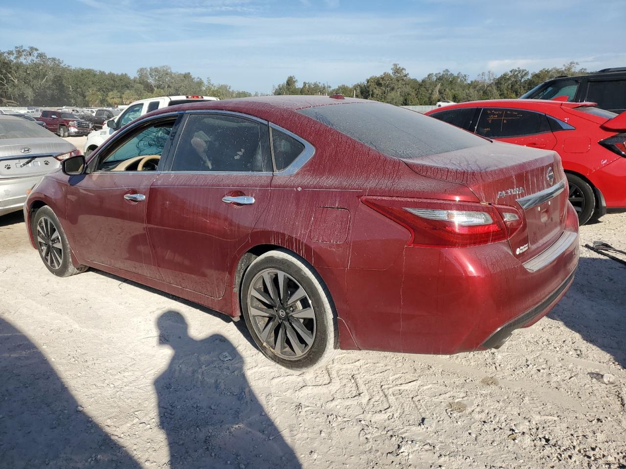 2018 Nissan Altima - Image 2