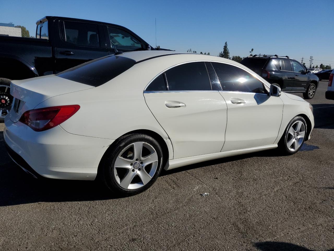 VIN WDDSJ4EB9HN472189 2017 MERCEDES-BENZ CLA-CLASS no.3