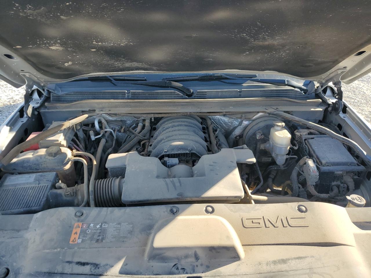 2018 GMC Yukon - Image 12