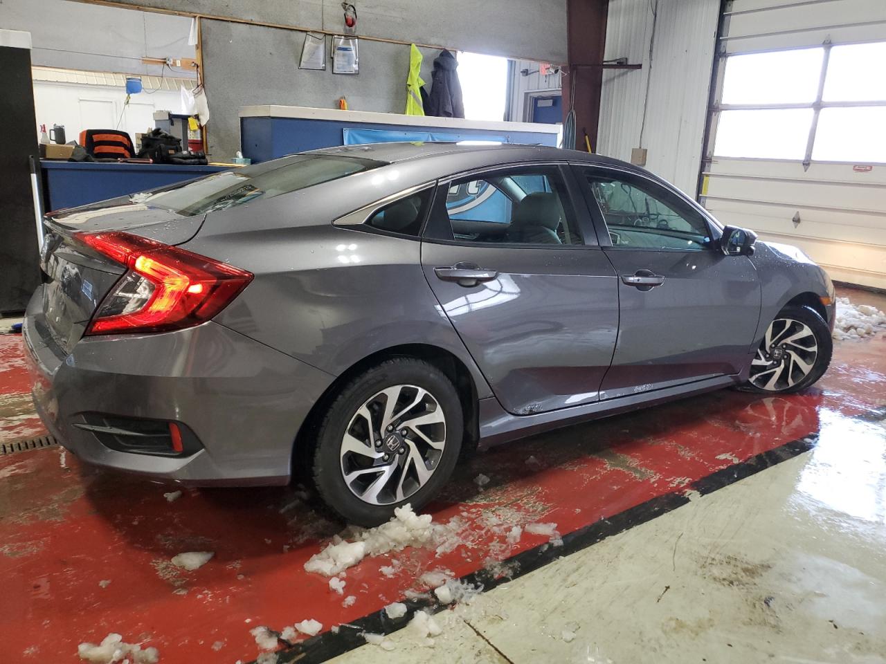 VIN 2HGFC2F8XGH509031 2016 HONDA CIVIC no.3