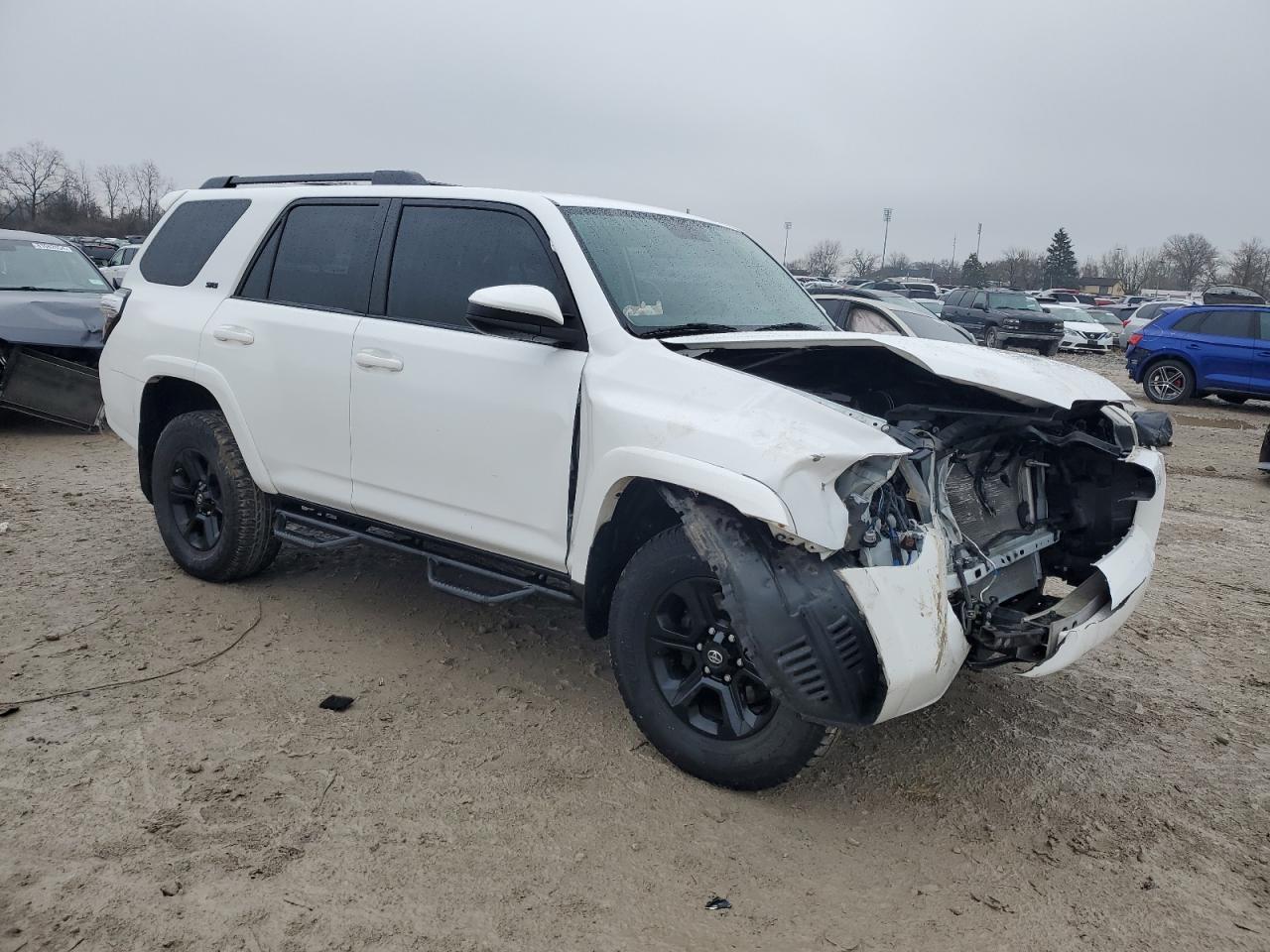 VIN JTEBU5JRXG5385485 2016 TOYOTA 4RUNNER no.4