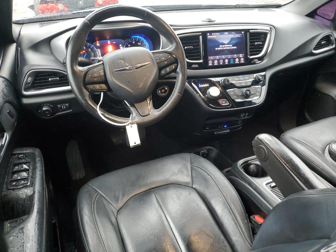 2020 Chrysler Pacifica - Image 8