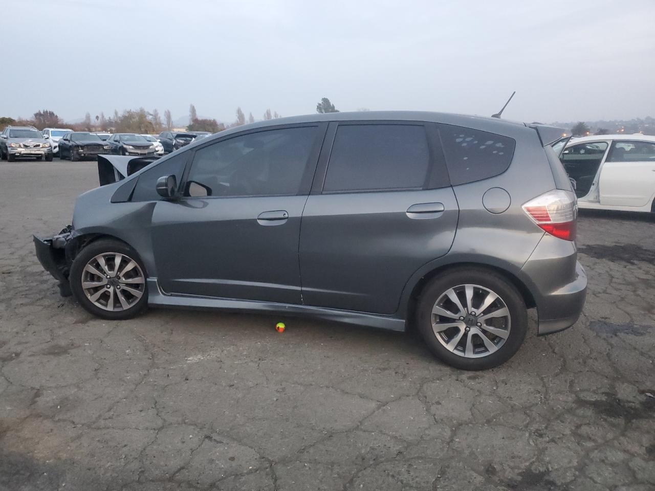 VIN JHMGE8H56DC052668 2013 HONDA FIT no.2