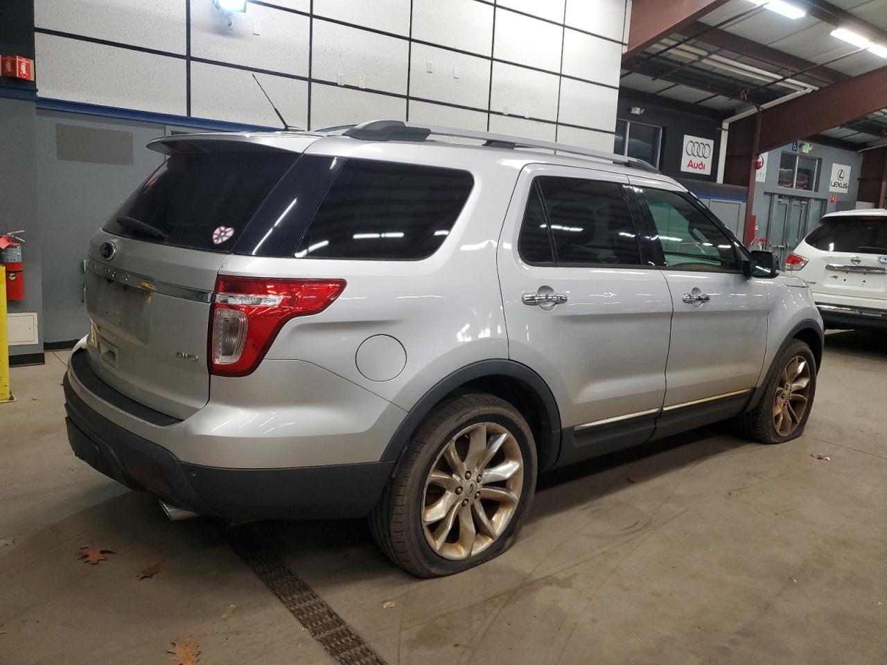 VIN 1FM5K8D81EGB65807 2014 FORD EXPLORER no.3