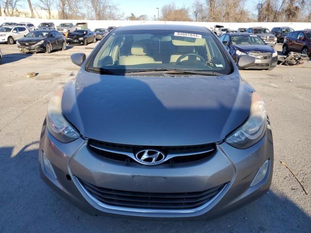  HYUNDAI ELANTRA 2013 Srebrny