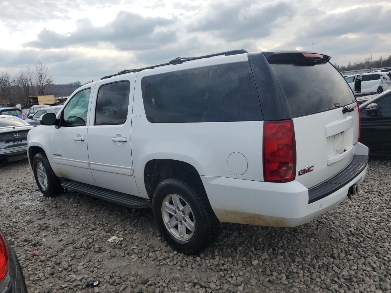 VIN 1GKS2KE70DR173740 2013 GMC YUKON no.2