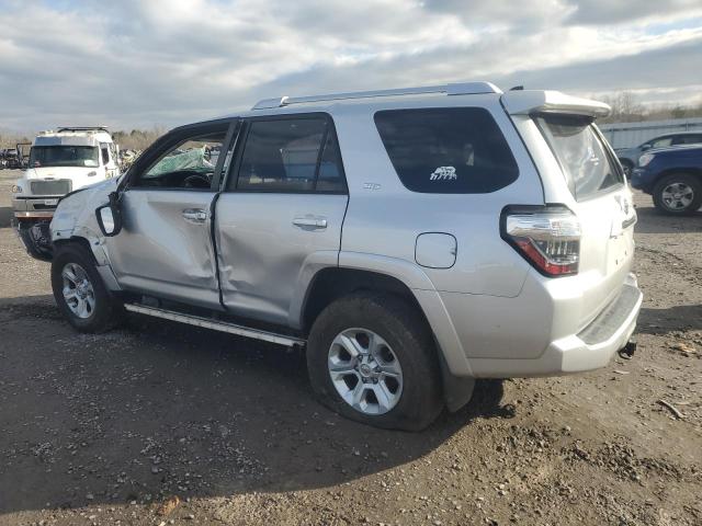  TOYOTA 4RUNNER 2017 Srebrny