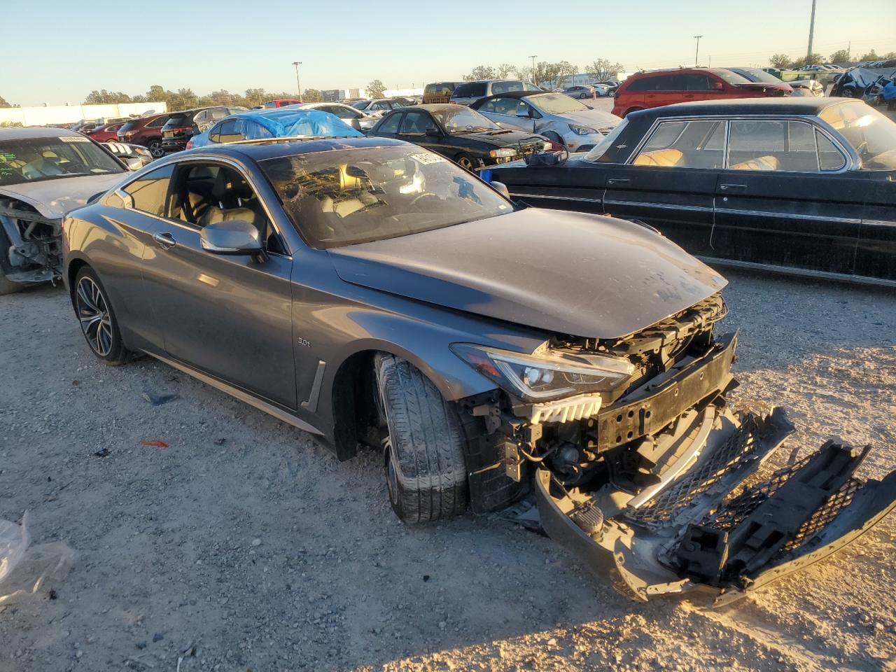 2018 Infiniti Q60 - Image 4