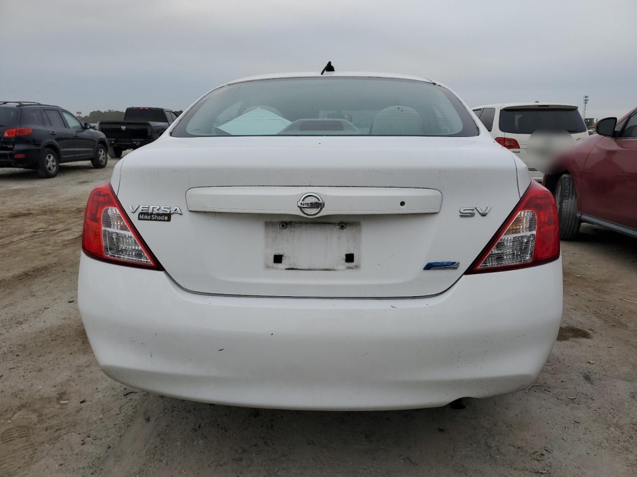 2012 Nissan Versa - Image 6