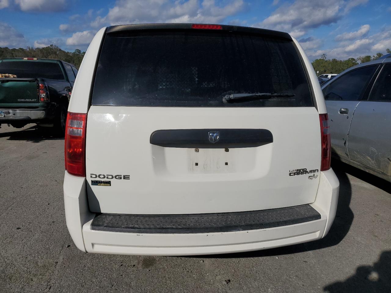 2010 Dodge Caravan - Image 6