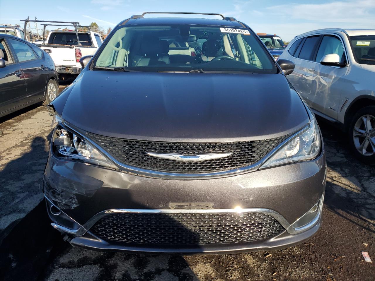 2018 Chrysler Pacifica - Image 5