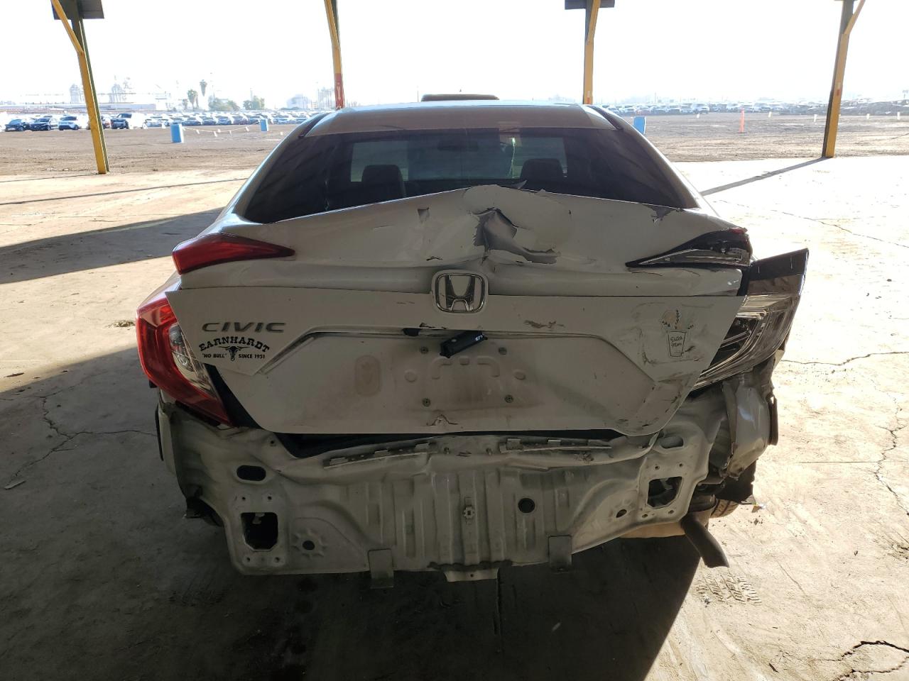 VIN 19XFC2F5XJE020863 2018 HONDA CIVIC no.6