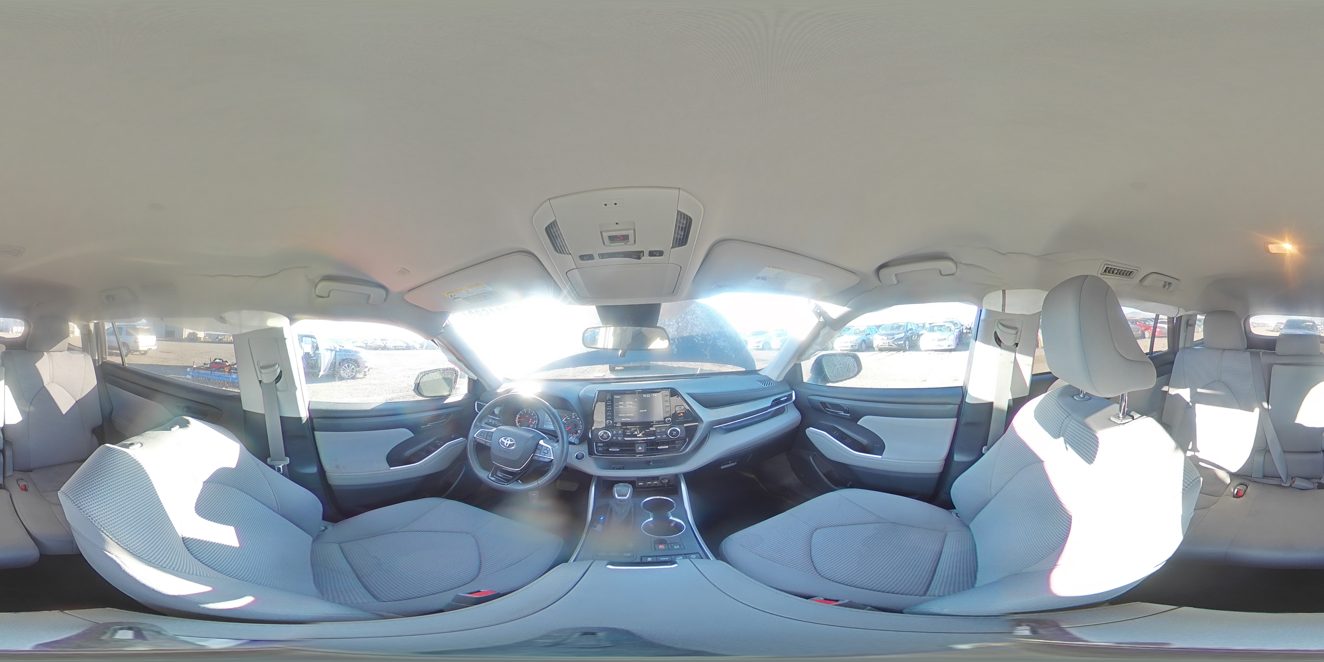 2021 Toyota Highlander - Image 14
