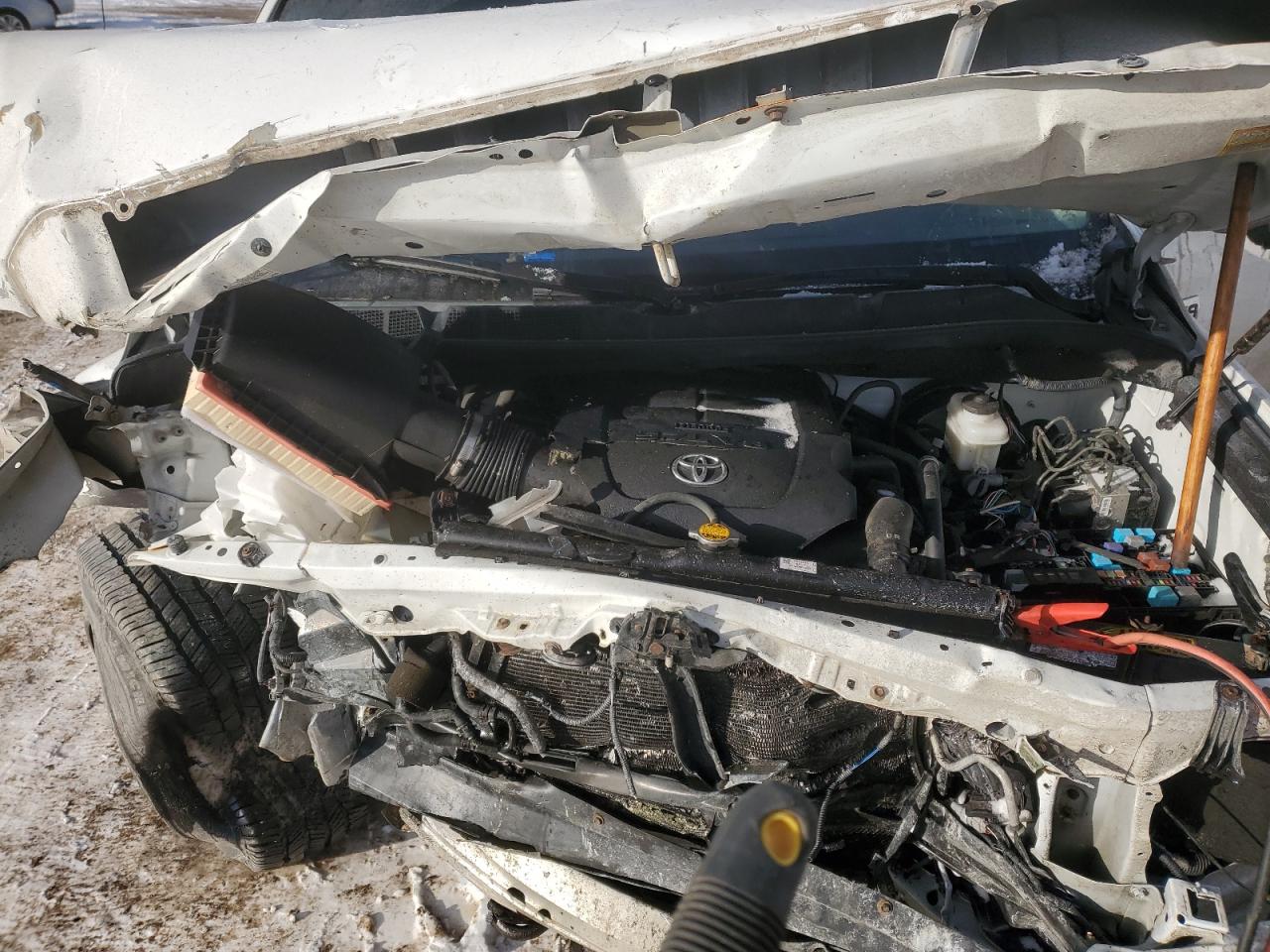 2016 Toyota Tundra - Image 11