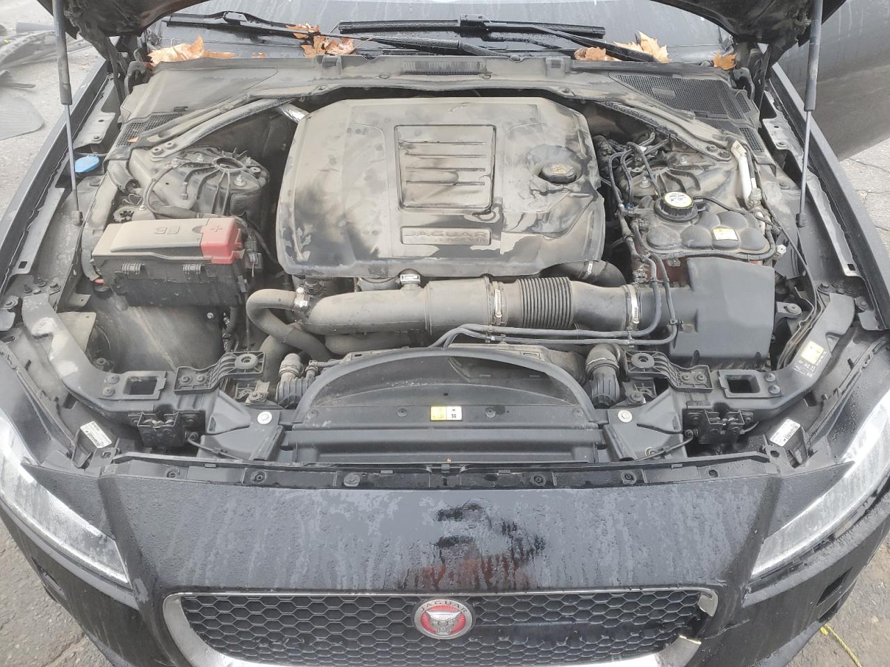 2018 Jaguar XF - Image 12