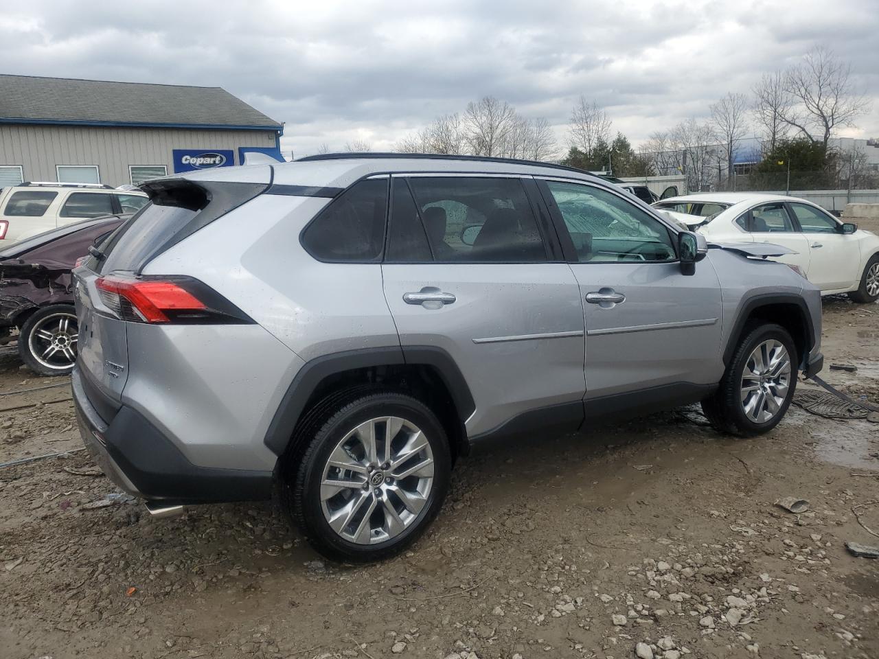 2024 Toyota RAV 4 - Image 3