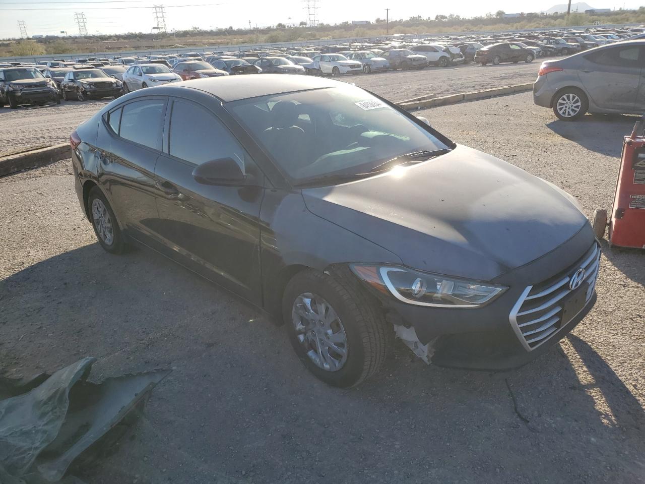 VIN KMHD74LF1JU609429 2018 HYUNDAI ELANTRA no.4