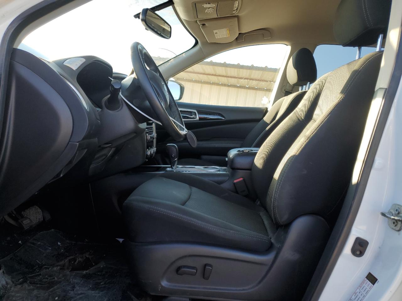 2020 Nissan Pathfinder - Image 7