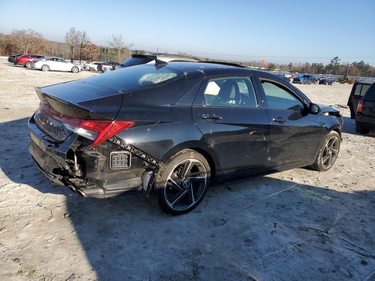 2023 Hyundai Elantra - Image 3