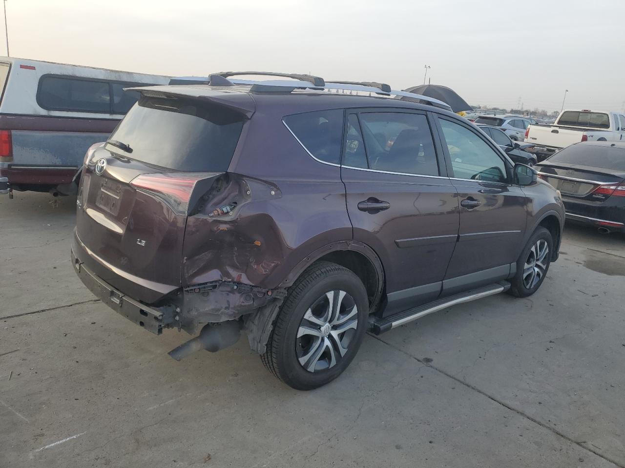 VIN 2T3ZFREV6GW237645 2016 TOYOTA RAV4 no.3