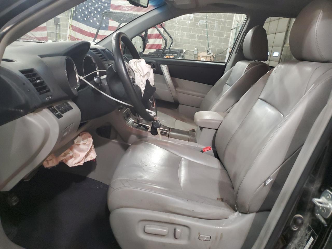 2013 Toyota Highlander - Image 7