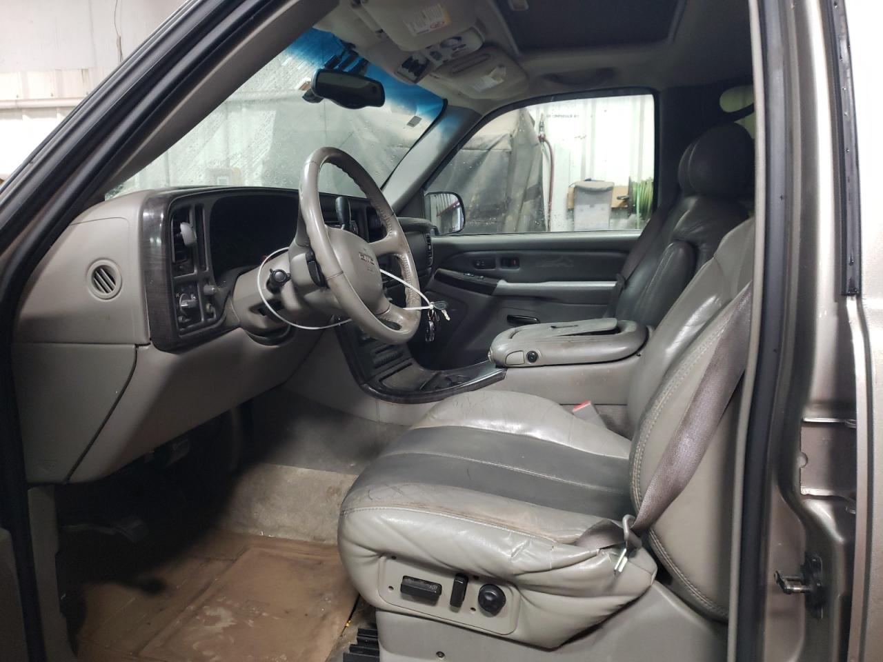 2002 GMC Denali Xl K1500 VIN: 1GKFK66U12J185341 Lot: 85277234