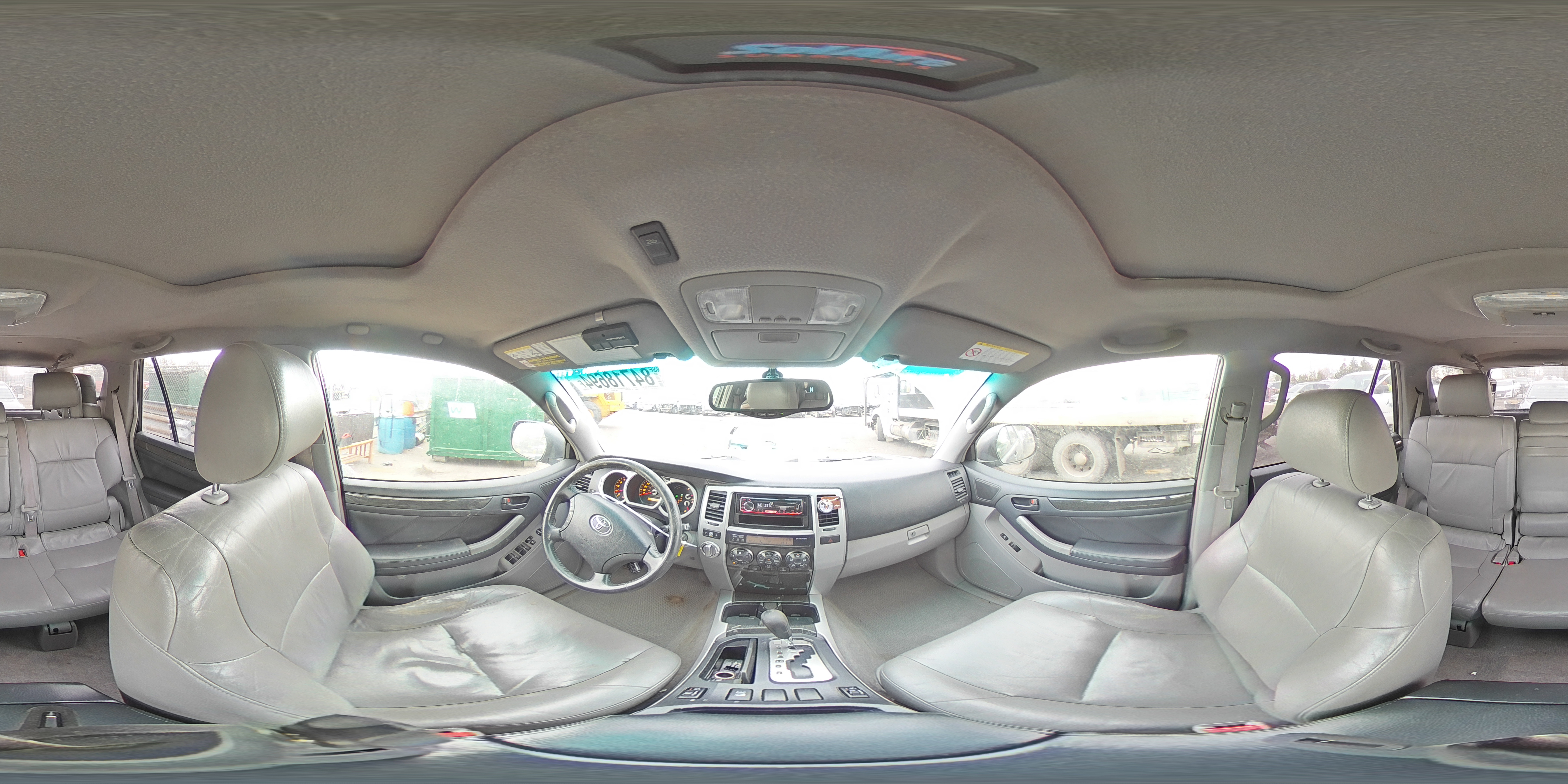 2004 Toyota 4Runner - Image 14