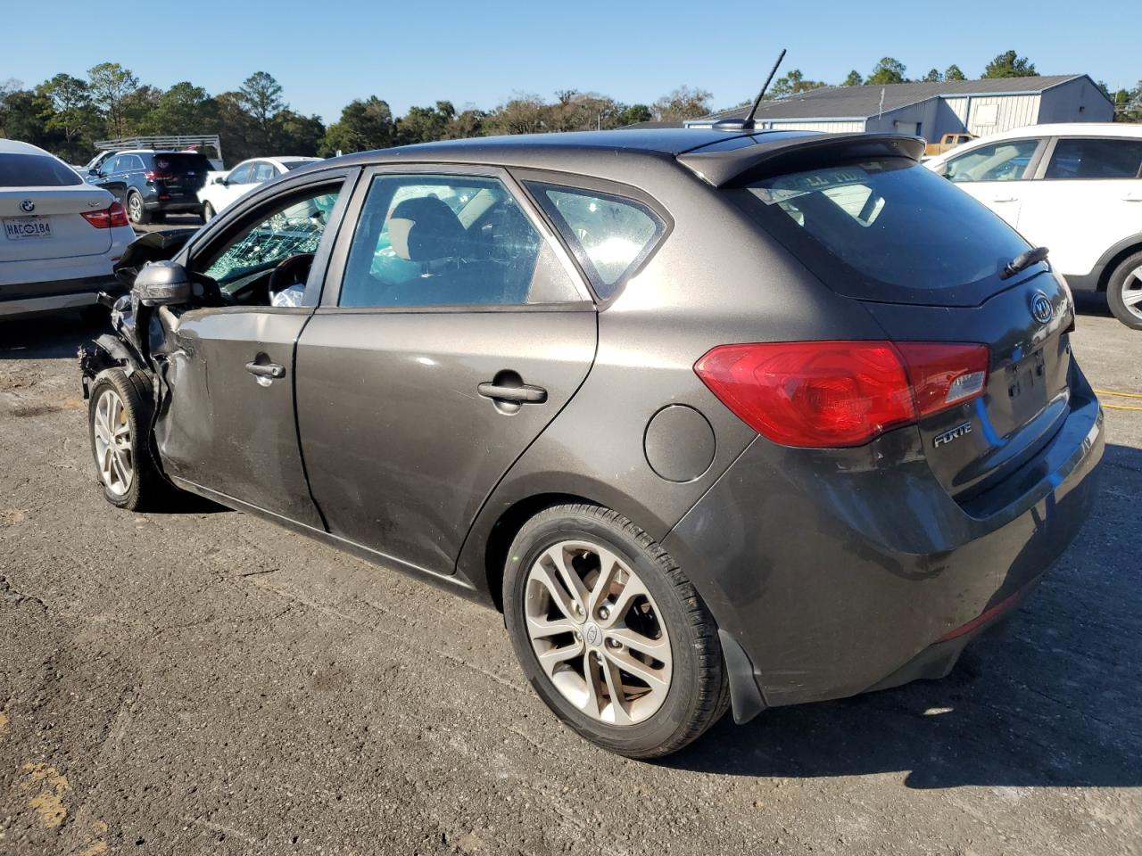 2011 Kia Forte - Image 2