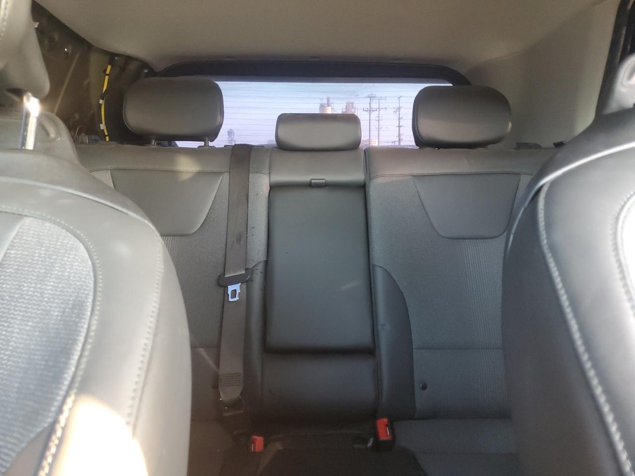 2023 Kia Niro - Image 10