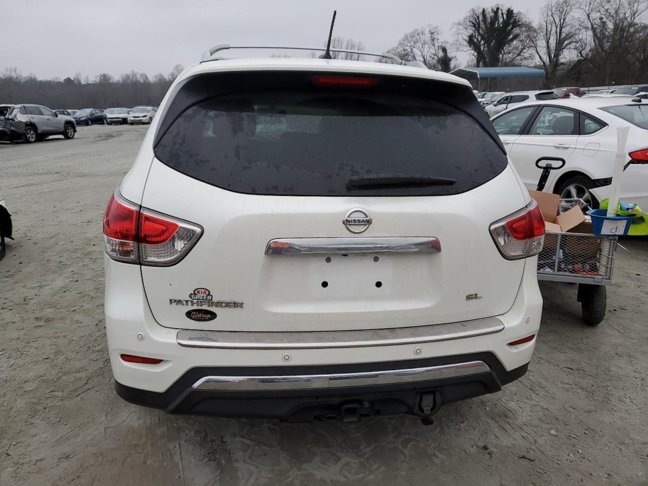 2016 Nissan Pathfinder - Image 6