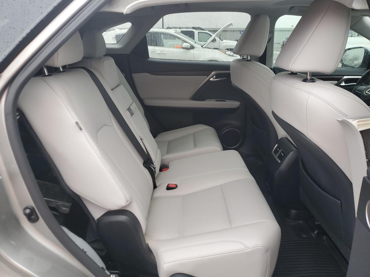 2020 Lexus RX - Image 11