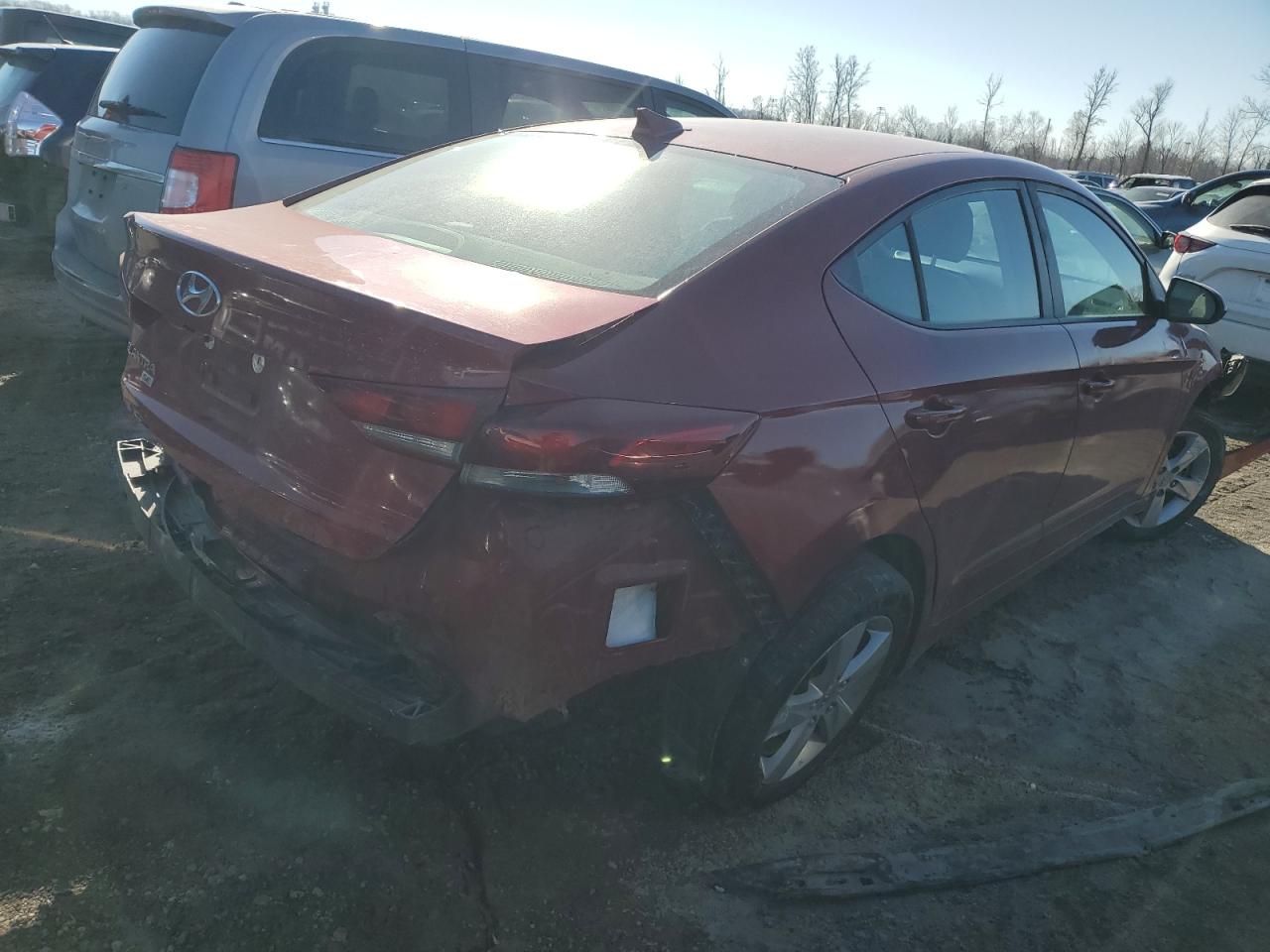 2017 Hyundai Elantra - Image 3