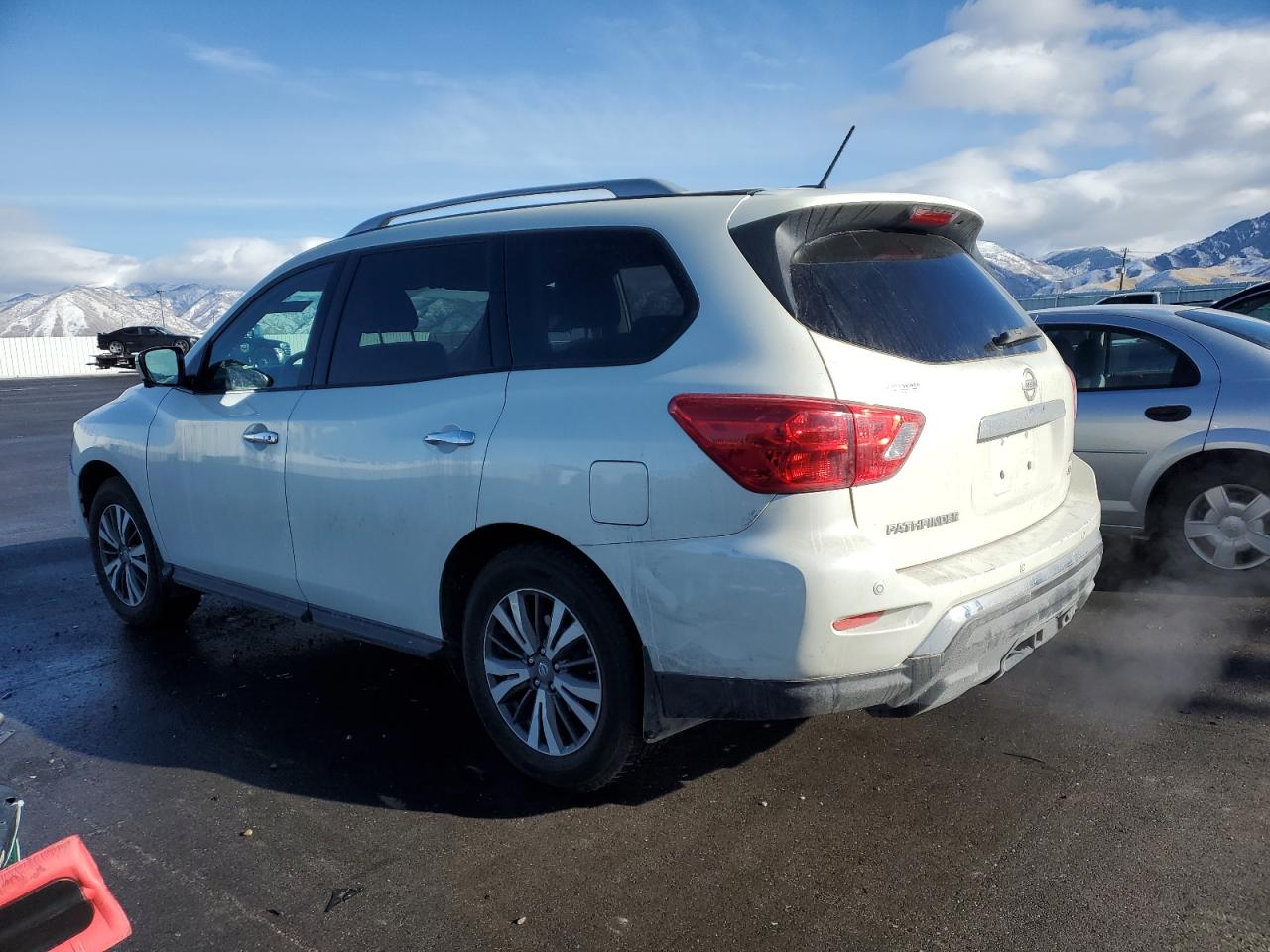 2017 Nissan Pathfinder S VIN: 5N1DR2MM8HC669784 Lot: 85029794